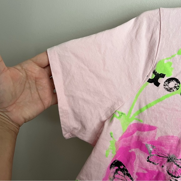 3/$40 2xl Graphic Tee Shirt short sleeve with Butterflies and Neon Colors - Picture 4 of 6